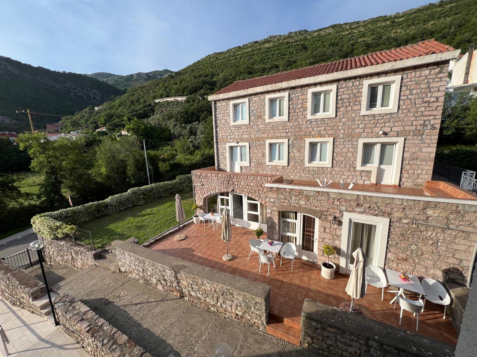Apartments Pavlovic Petrovac Екстериор снимка