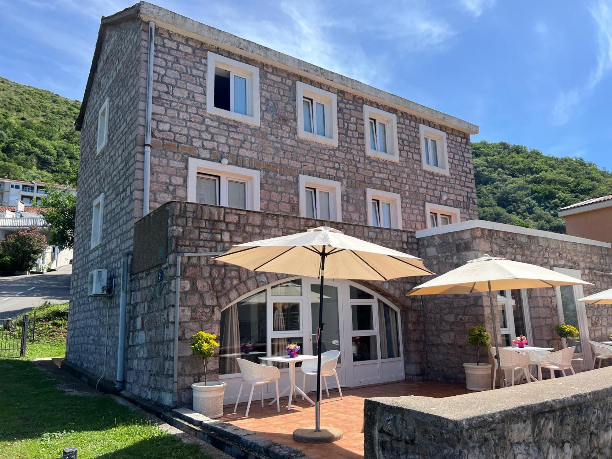 Apartments Pavlovic Petrovac Екстериор снимка