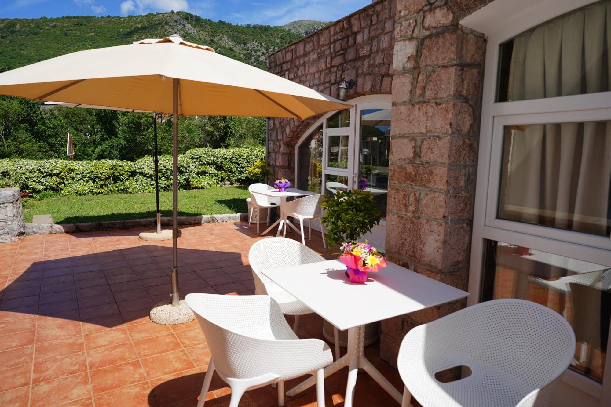 Apartments Pavlovic Petrovac Екстериор снимка