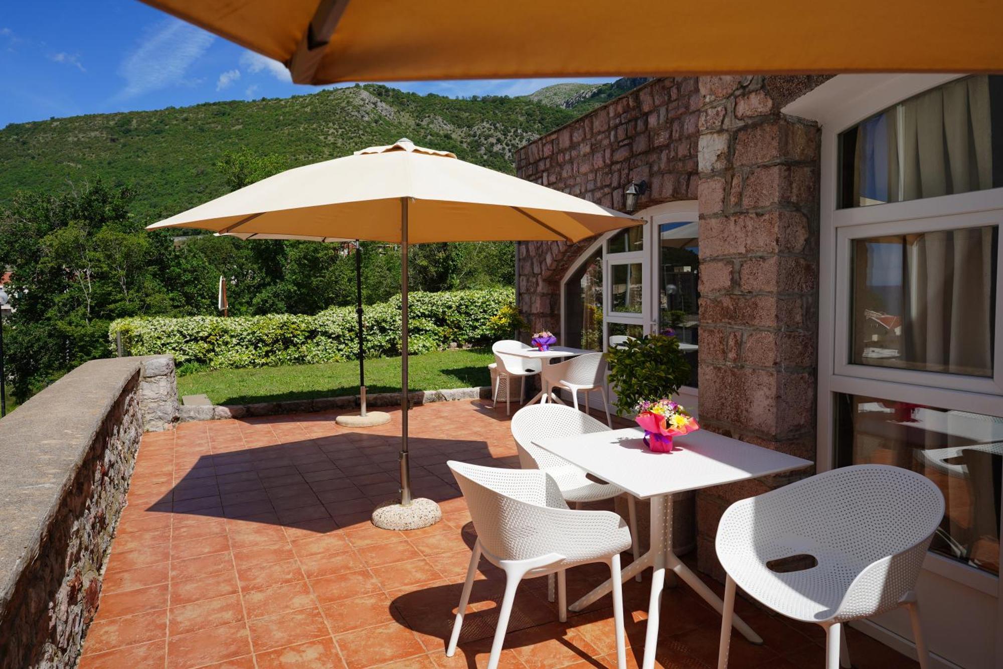 Apartments Pavlovic Petrovac Екстериор снимка