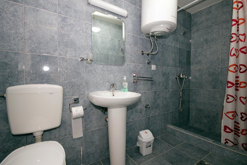 Apartments Pavlovic Petrovac Екстериор снимка