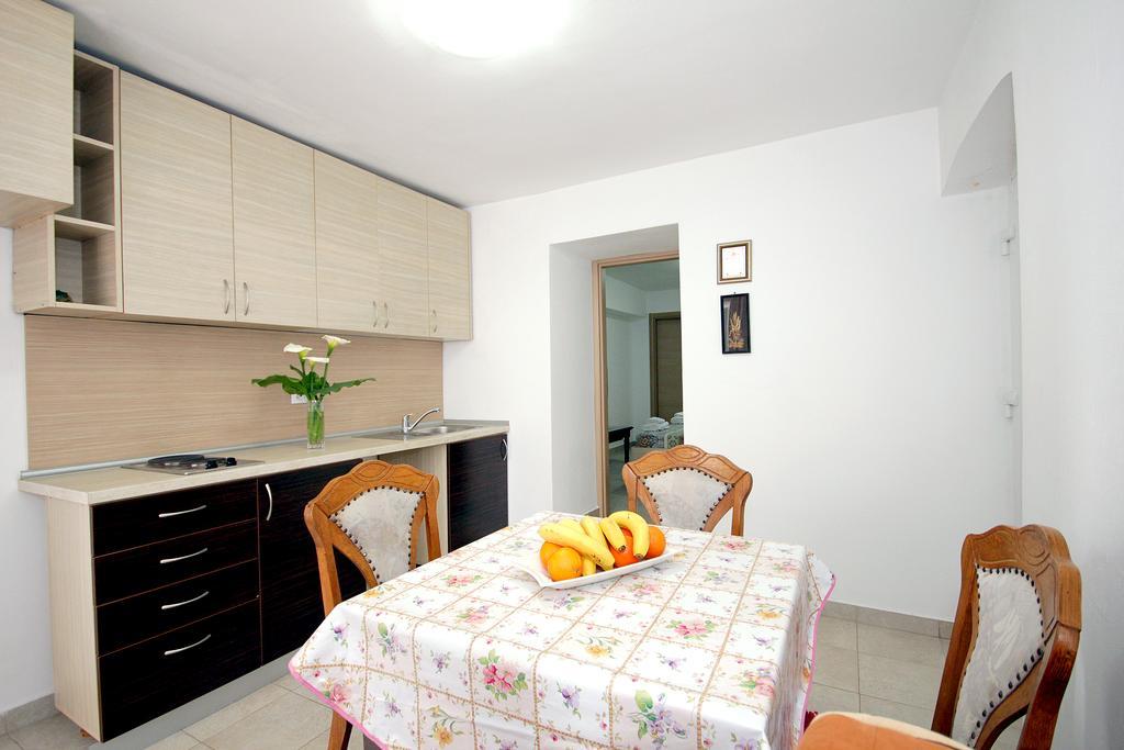 Apartments Pavlovic Petrovac Екстериор снимка