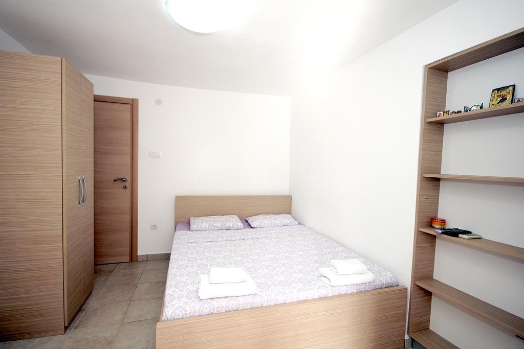 Apartments Pavlovic Petrovac Екстериор снимка